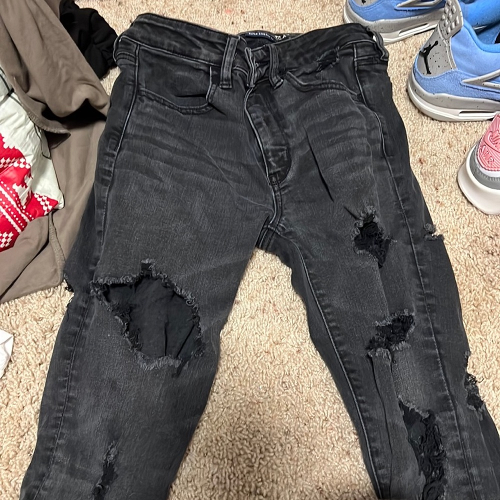 american eagle ripped jeans